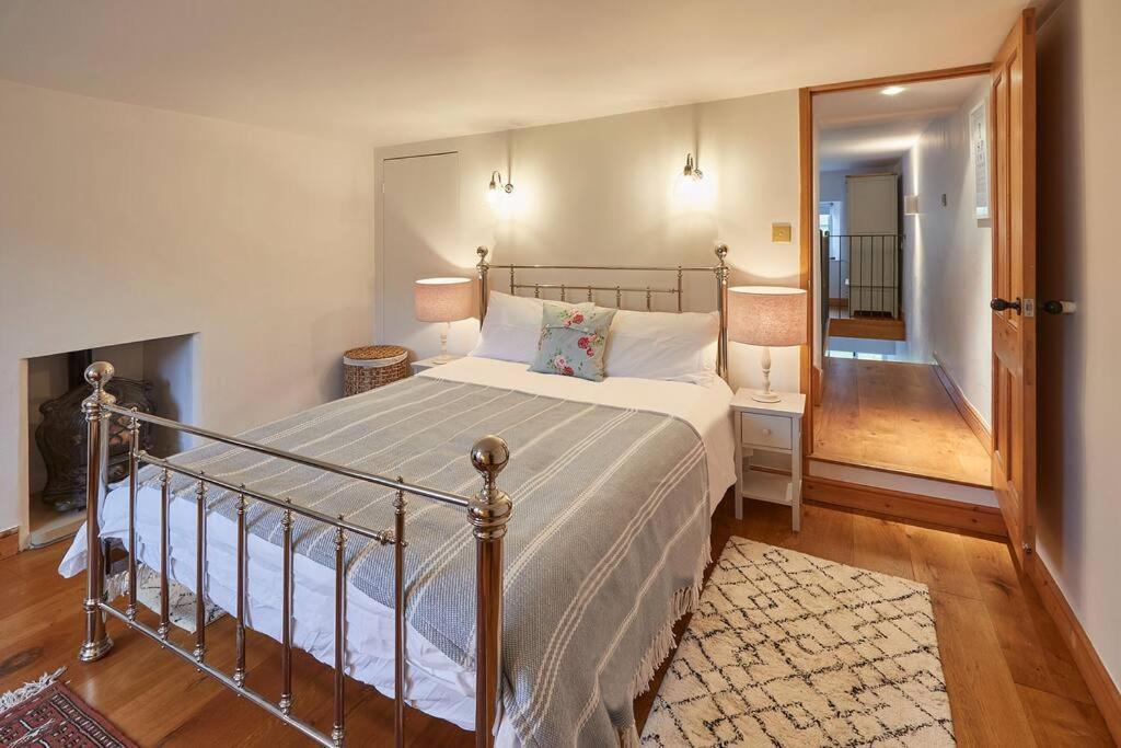 Stunning 3 Bed Yorkshire Dales Cottage Аплтривик Экстерьер фото